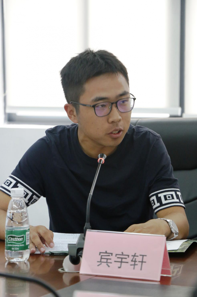 304永利集团官网入口传播与设计学院员工代表宾宇轩发言