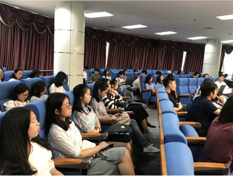 公司17级本科专业分流会顺利召开